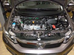 Zavoli verbaut verschiedene Autogasteile in den Motorraum des Honda Civic 1,8